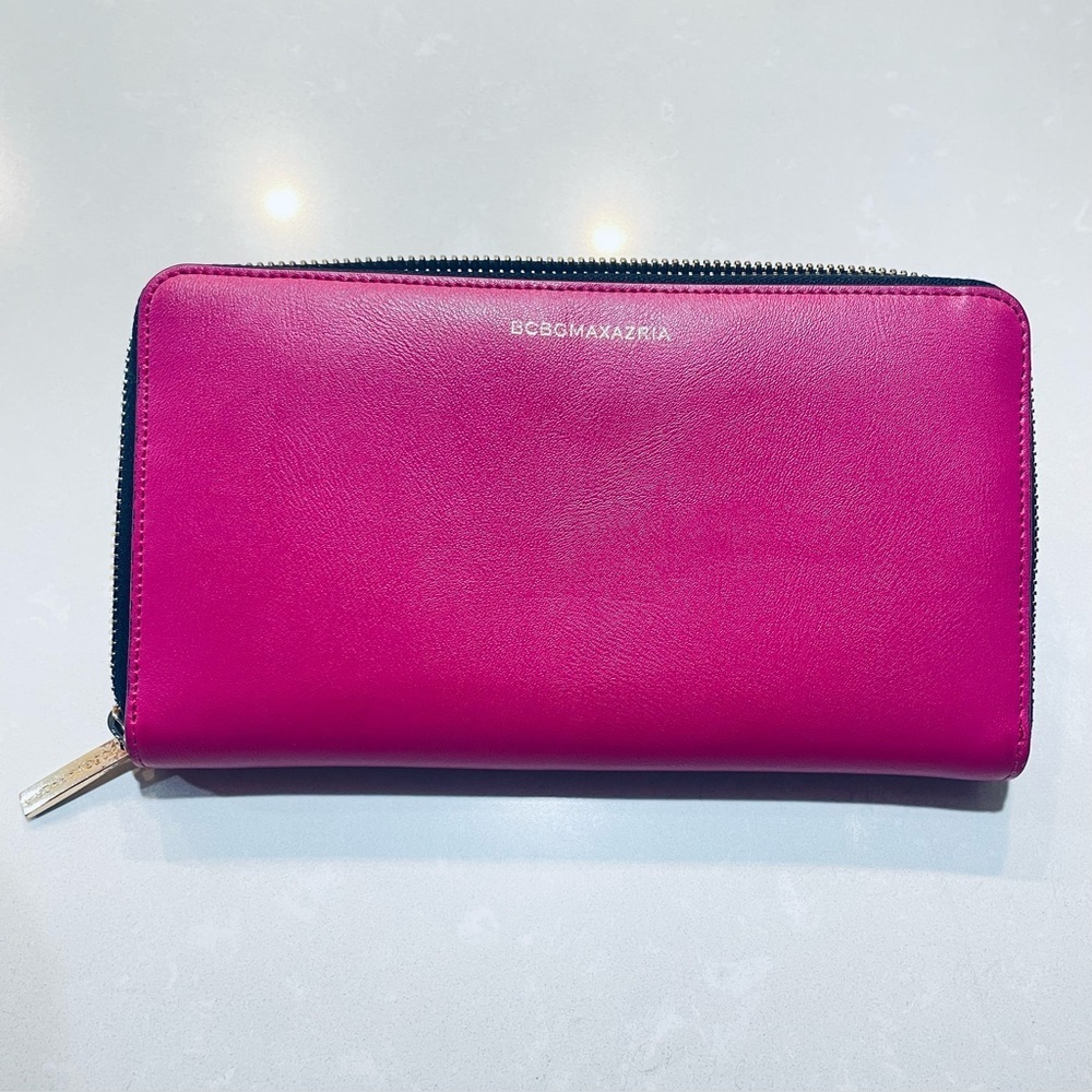 BCBGMAXAZRIA FUSCHIA WOMEN ZIP WALLET PURSE MINI BAG 3 COMPARTMENT